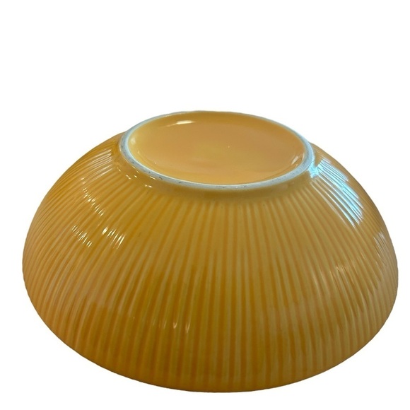 Set of 5 - 7” Diameter Bowls - Sunflower Yellow - Good Condition (Unbranded) - Picture 6 of 6